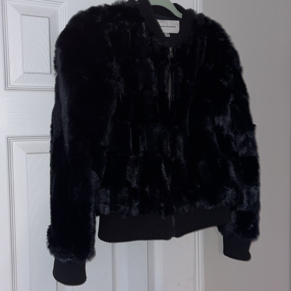 Faux Fur Jacket - Picture 5 of 11